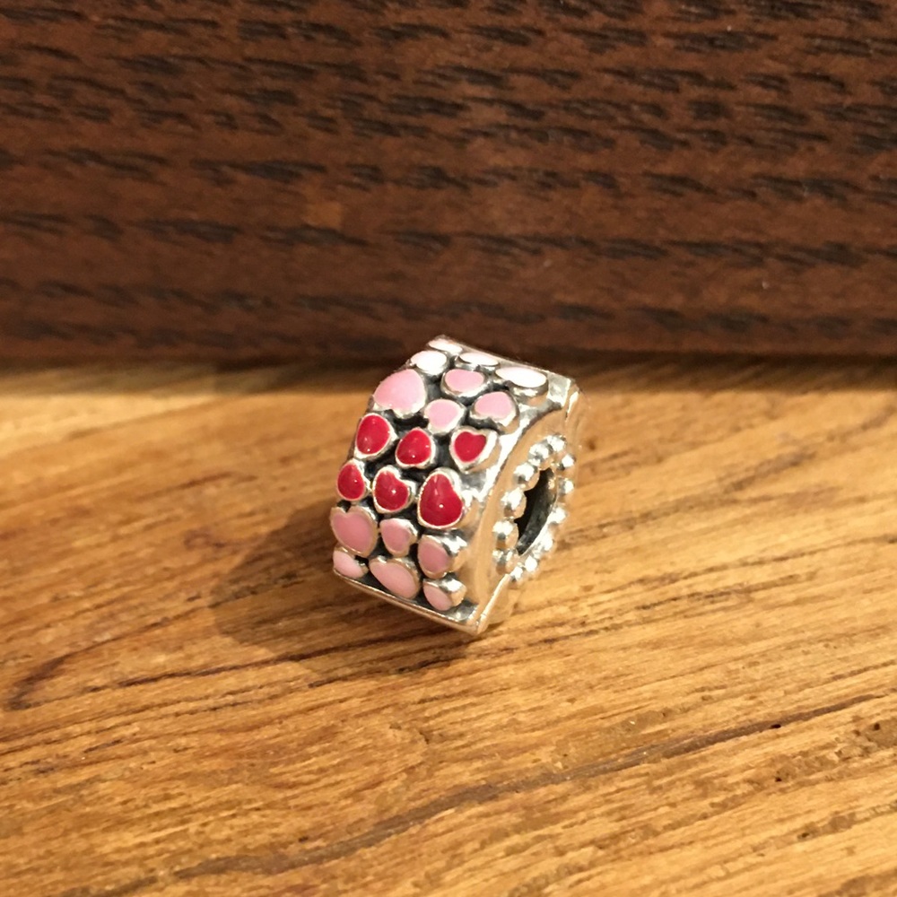 PANDORA ❤️💕 “Burst Of Love” 💕❤️ Clip/ Charm